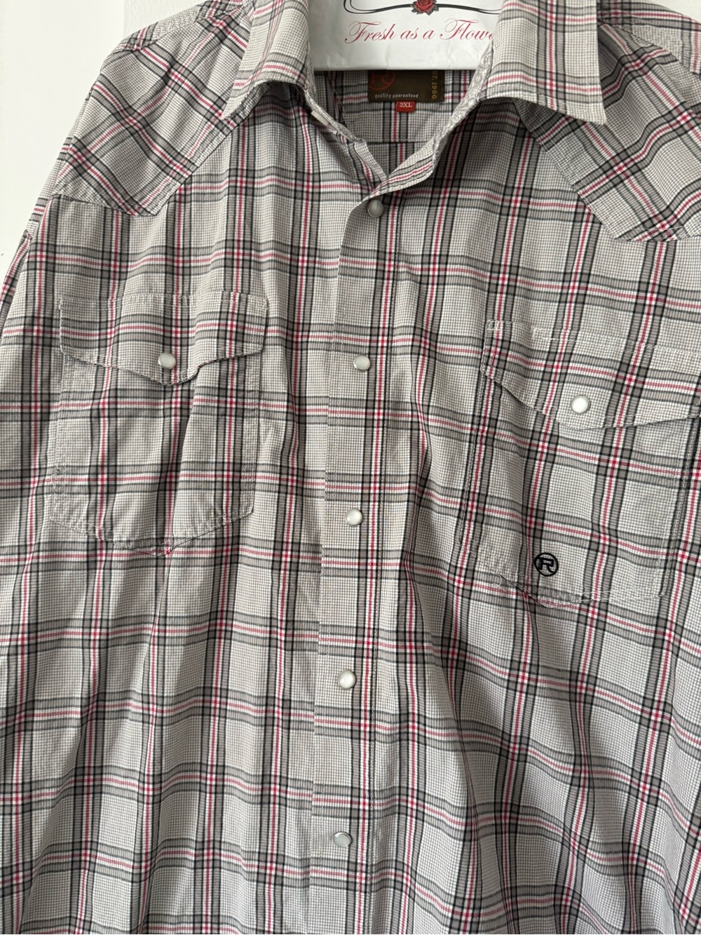 Roper Men's Gray Plaid Button-Down Shirt with Long Sleeves